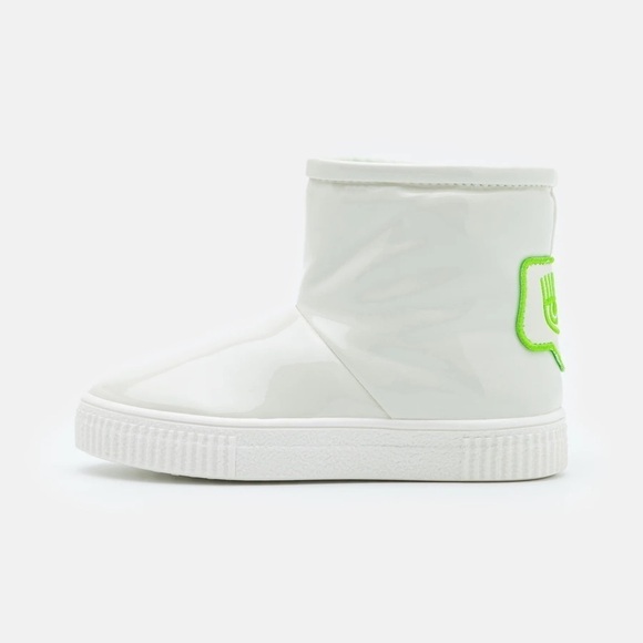 CHIARA Ferragni Logo Patch White Vinyl and Plush Lined Ankle Booties Size 39 - Picture 4 of 16